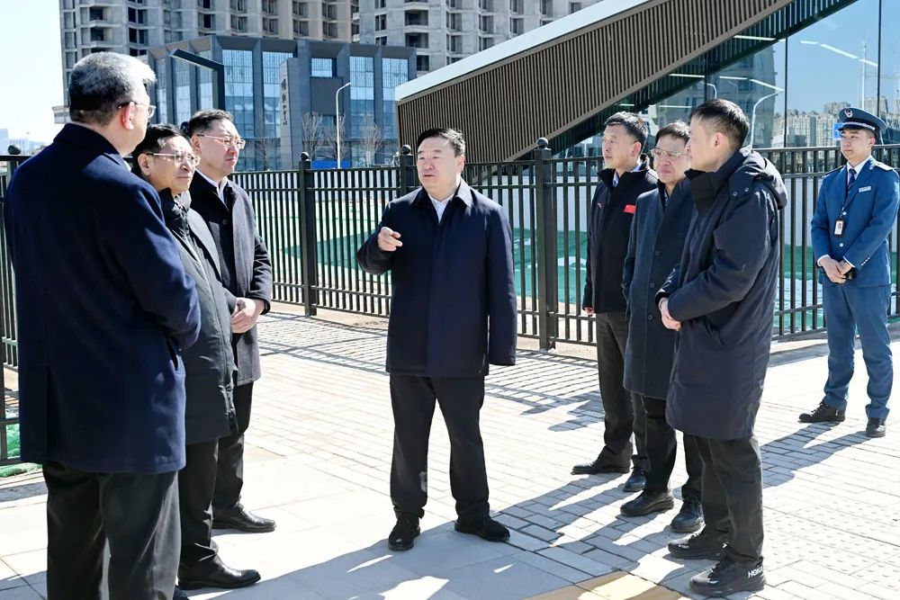 張恩惠調(diào)研城市公共交通建設工作：科學施工加快構建現(xiàn)代化公交體系 以人為本讓群眾有更好的出行體驗