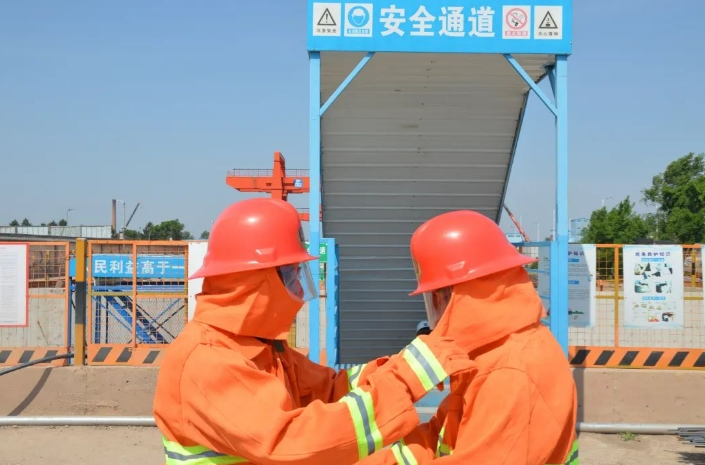長春軌道交通2號線東延項目開展火災(zāi)逃生實(shí)戰(zhàn)演練
